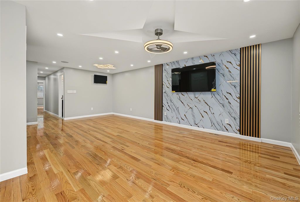 10824 164th Street, Jamaica, NY 11433 — photo 2
