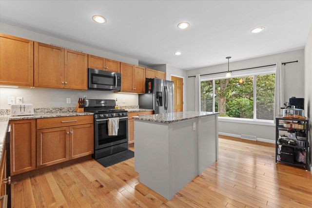 3025 South ROAD, Lake Geneva, WI 53147