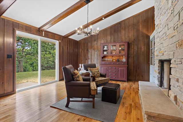 3025 South ROAD, Lake Geneva, WI 53147