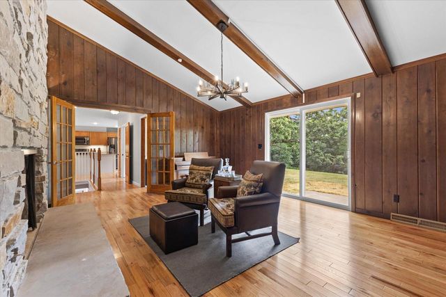 3025 South ROAD, Lake Geneva, WI 53147