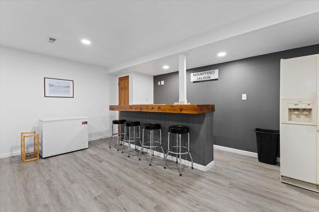 3025 South ROAD, Lake Geneva, WI 53147