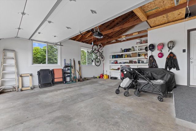 3025 South ROAD, Lake Geneva, WI 53147
