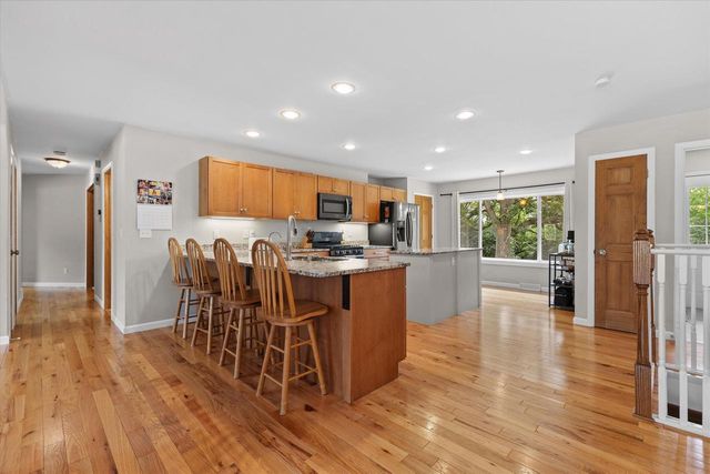 3025 South ROAD, Lake Geneva, WI 53147
