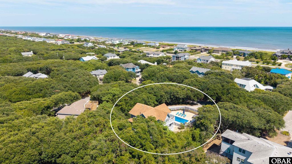 Image 14 of property listing at 15 Ocean View Loop, Southern Shores, NC 27949