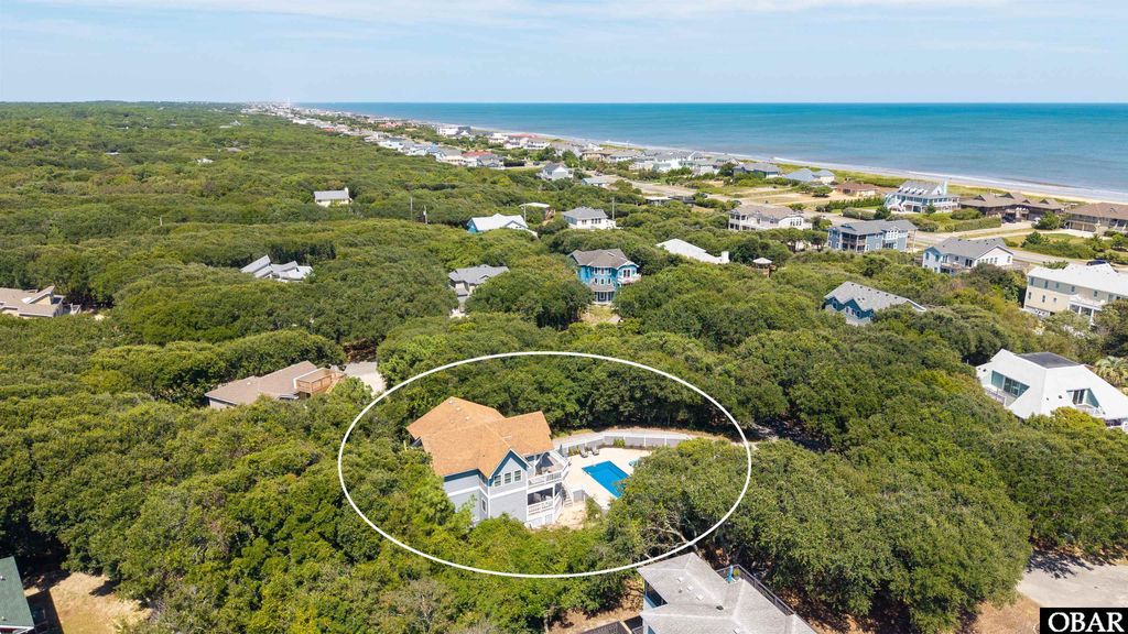 Image 16 of property listing at 15 Ocean View Loop, Southern Shores, NC 27949