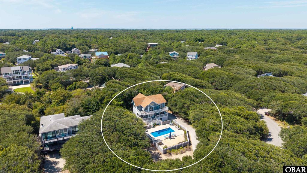 Image 18 of property listing at 15 Ocean View Loop, Southern Shores, NC 27949