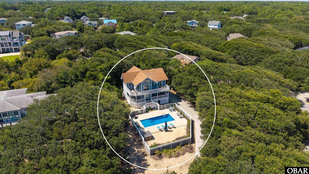 Image 3 of property listing at 15 Ocean View Loop, Southern Shores, NC 27949
