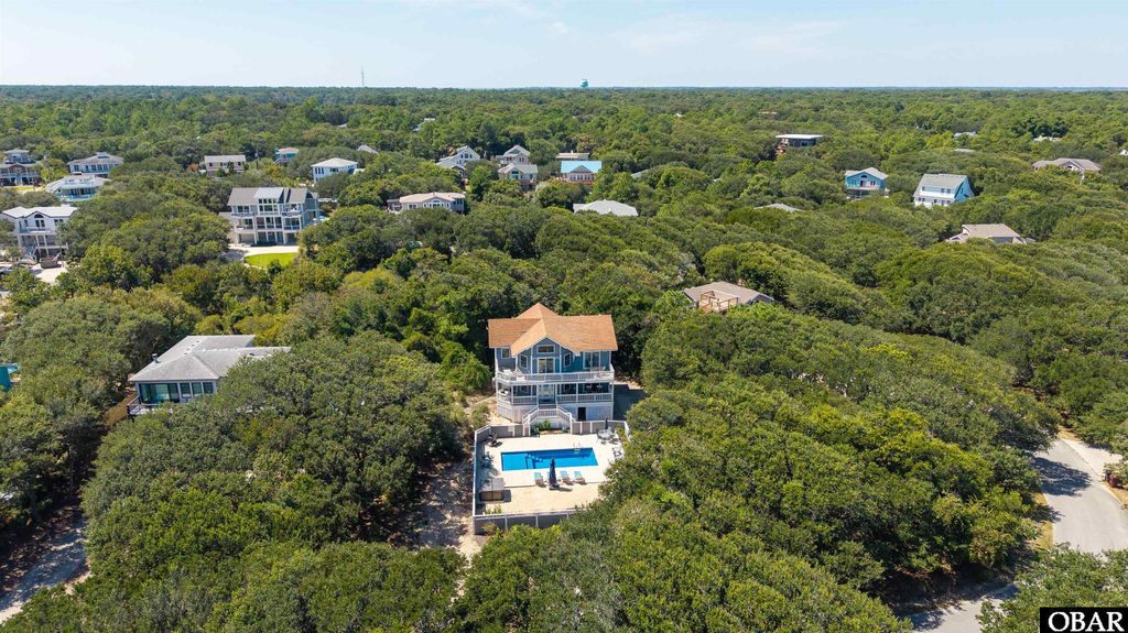 Image 4 of property listing at 15 Ocean View Loop, Southern Shores, NC 27949
