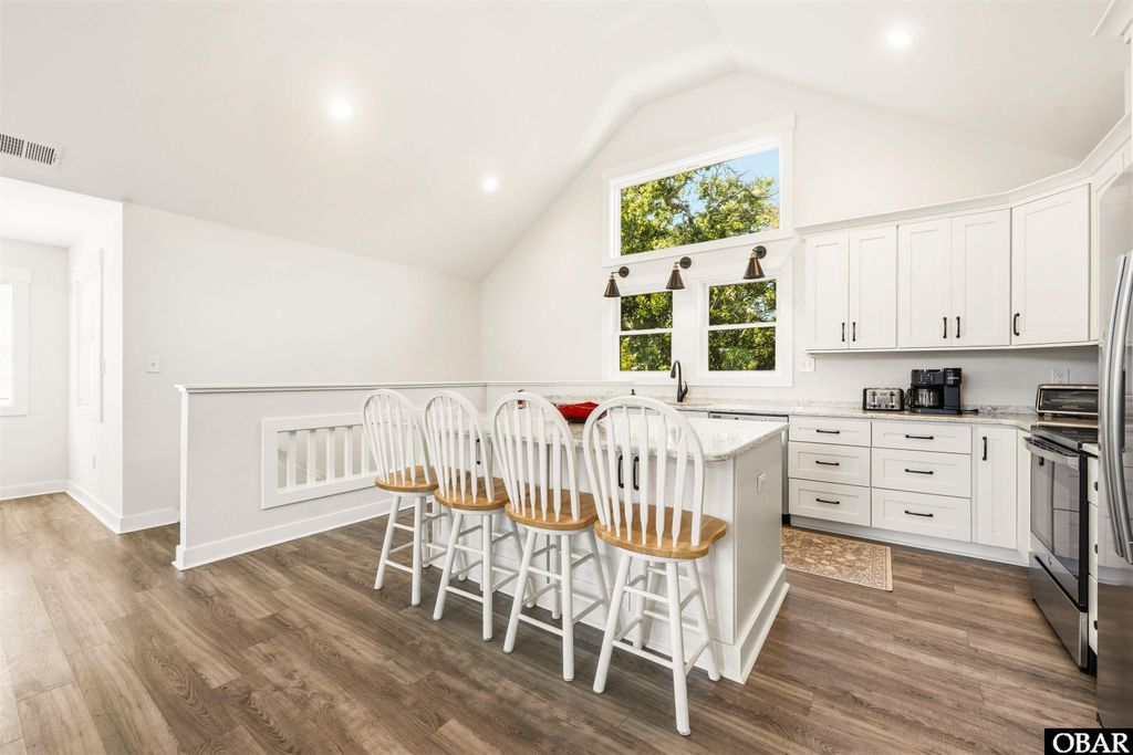 Image 38 of property listing at 15 Ocean View Loop, Southern Shores, NC 27949