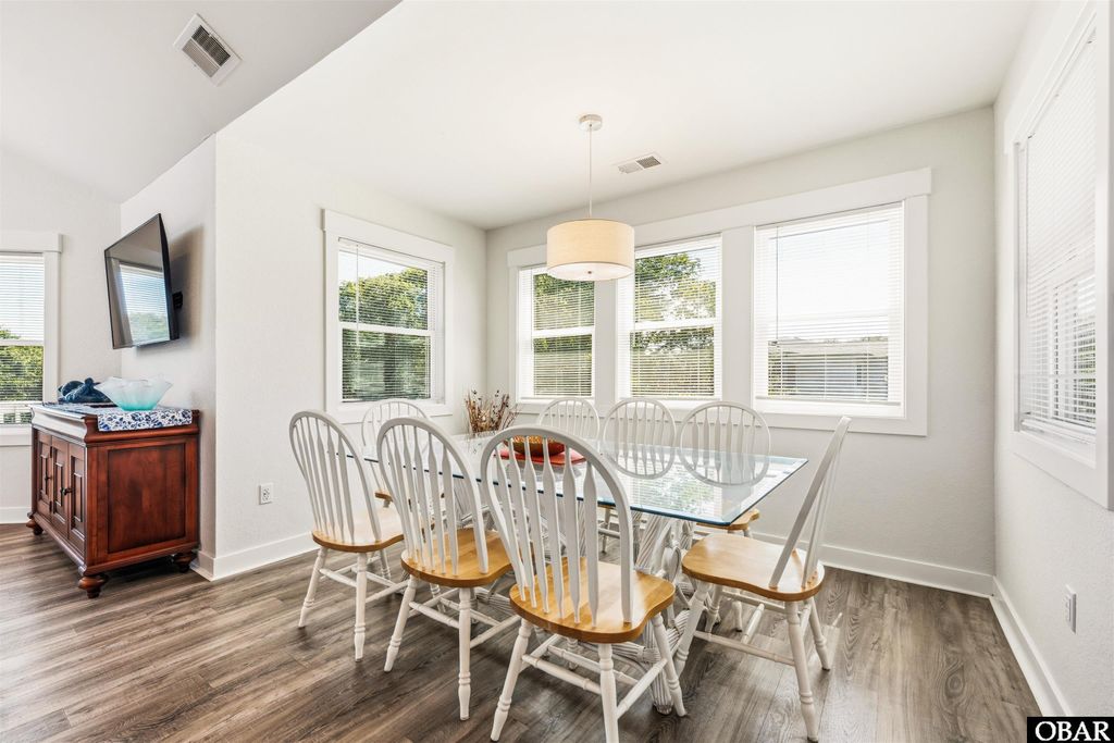 Image 41 of property listing at 15 Ocean View Loop, Southern Shores, NC 27949