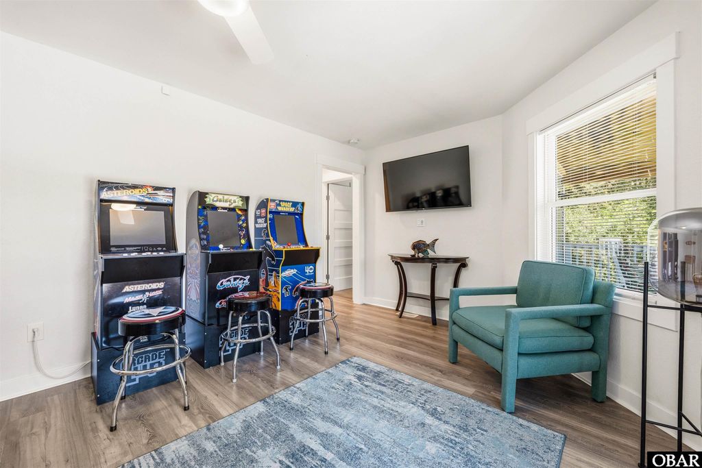 Image 61 of property listing at 15 Ocean View Loop, Southern Shores, NC 27949