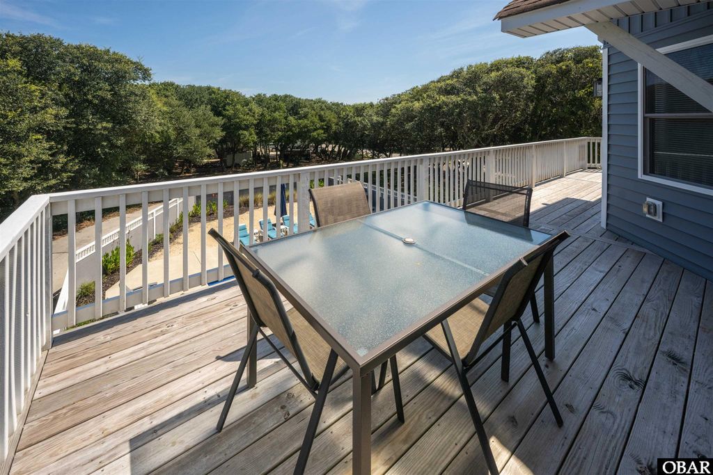 Image 64 of property listing at 15 Ocean View Loop, Southern Shores, NC 27949