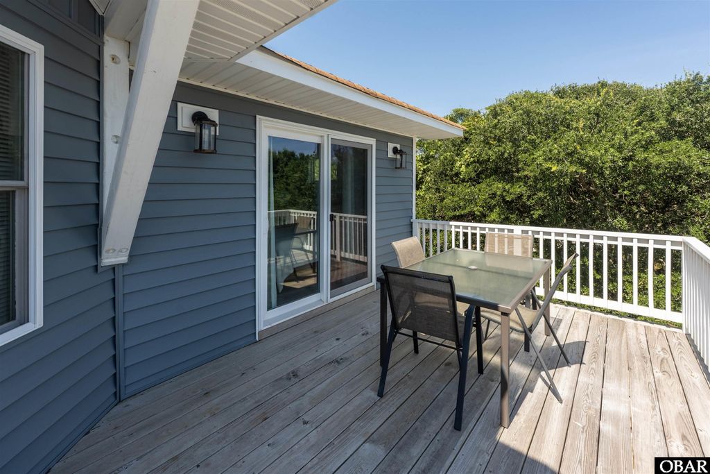 Image 67 of property listing at 15 Ocean View Loop, Southern Shores, NC 27949
