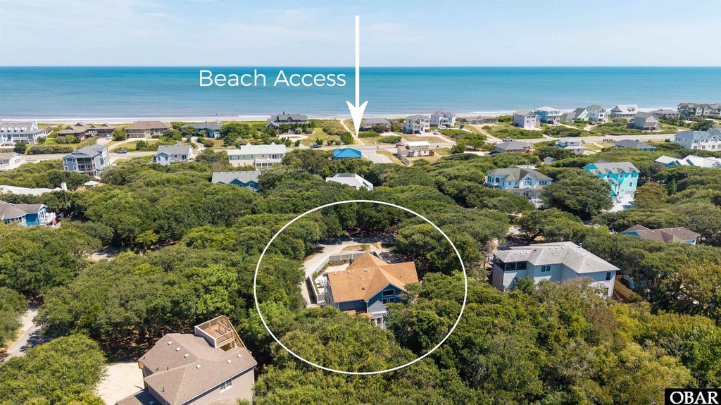 Image 8 of property listing at 15 Ocean View Loop, Southern Shores, NC 27949