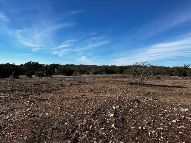 413 E E Flying Owl Drive, Johnson City, TX 78636