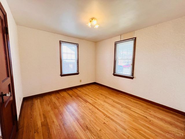 7905 Plainfield Road, Deer Park, OH 45236