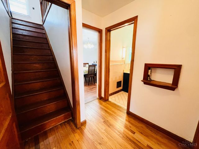 7905 Plainfield Road, Deer Park, OH 45236