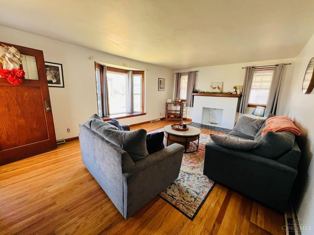 7905 Plainfield Road, Deer Park, OH 45236