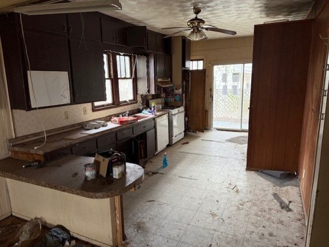 212 S Wilson Street, Bells, TX 75414