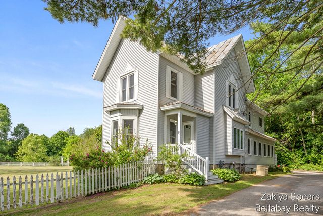13543 Pine Lake Avenue Ne, Nelson Twp, MI 49319