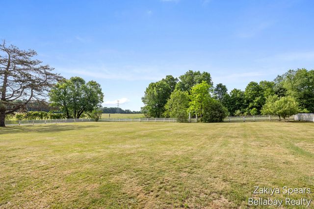 13543 Pine Lake Avenue Ne, Nelson Twp, MI 49319