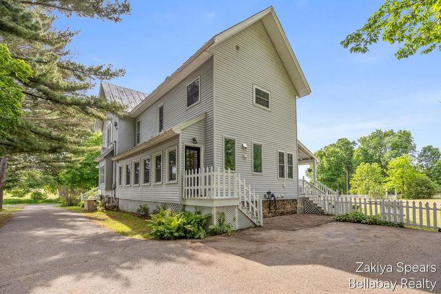 13543 Pine Lake Avenue Ne, Nelson Twp, MI 49319