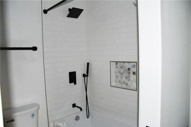 994 Valencia 108, Costa Mesa, CA 92626