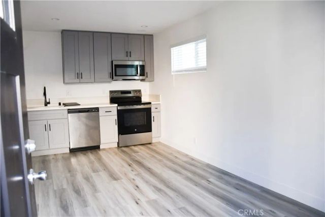 994 Valencia 108, Costa Mesa, CA 92626