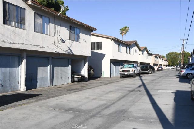 994 Valencia 108, Costa Mesa, CA 92626