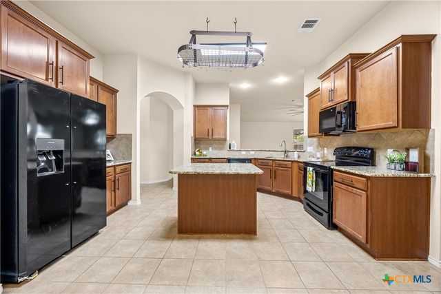 5507 Sulfur Spring Drive, Killeen, TX 76542
