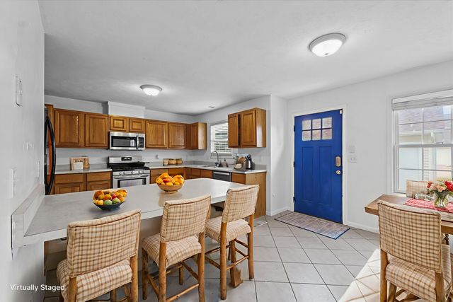 1501 ABERCORN Street, Urbana, IL 61802