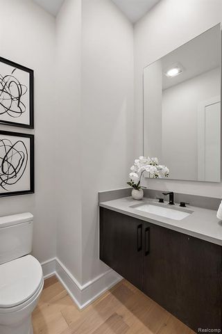 49351 Villa Court, Novi, MI 48374