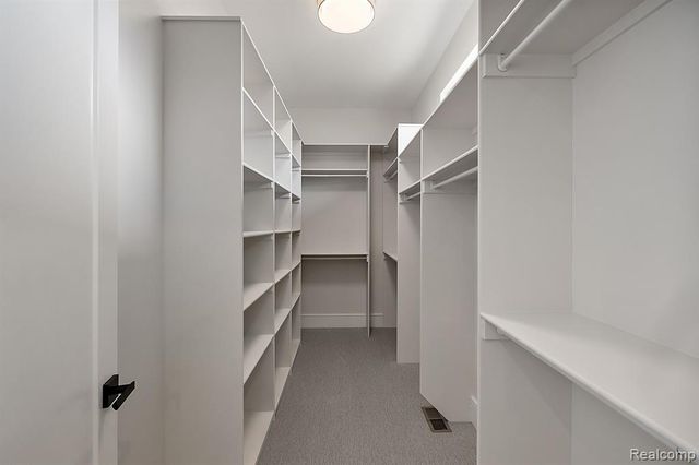 49351 Villa Court, Novi, MI 48374