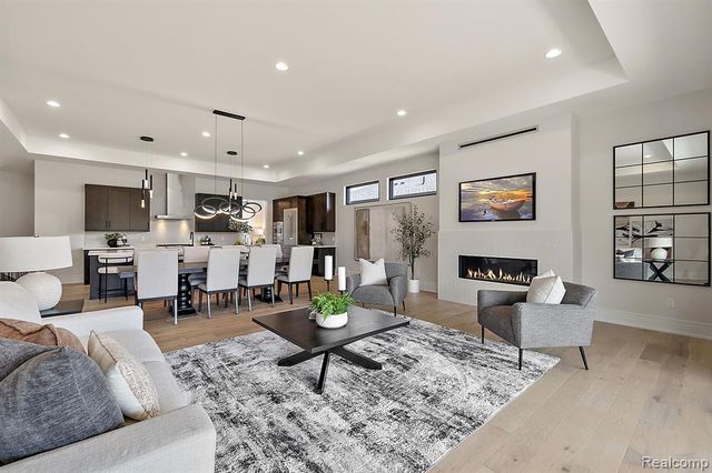 49351 Villa Court, Novi, MI 48374