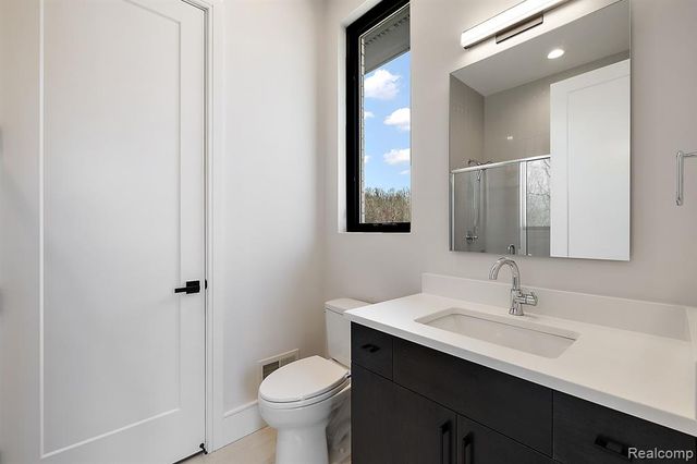 49351 Villa Court, Novi, MI 48374