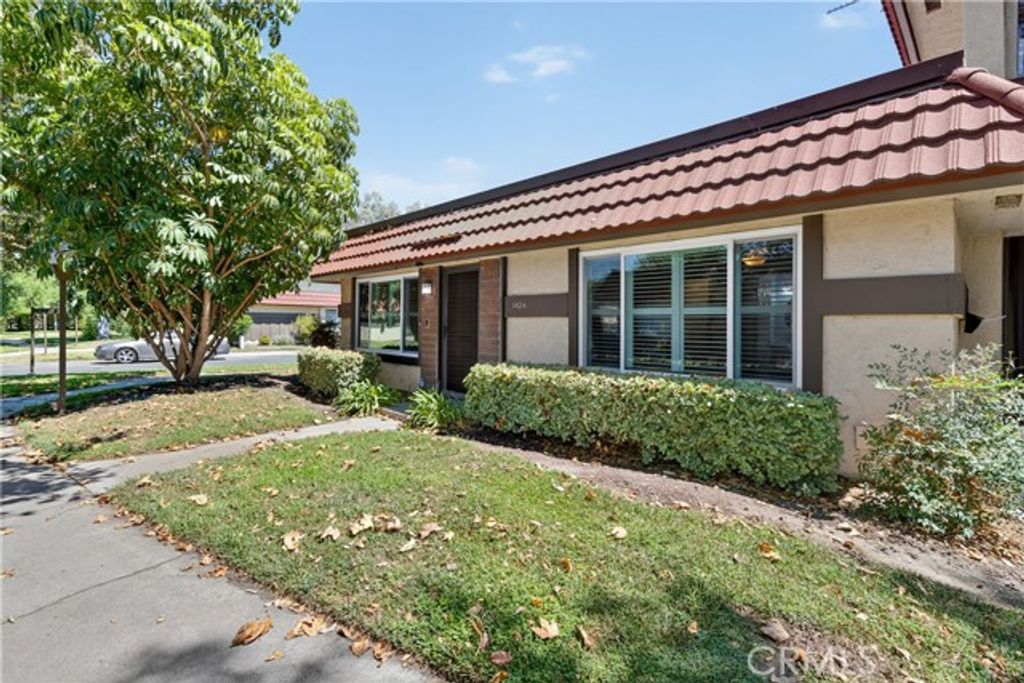 1424 N Stoneyhaven Lane, Anaheim, CA 92801