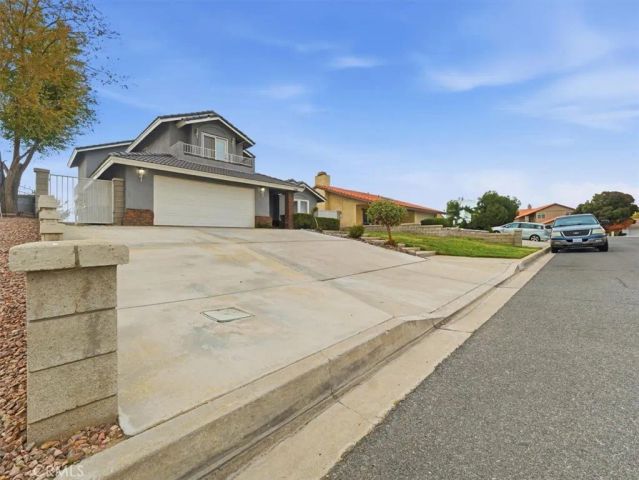 17895 Cumberland Way, Victorville, CA 92395