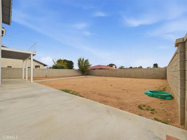17895 Cumberland Way, Victorville, CA 92395