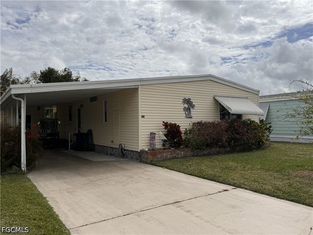 350 Shoreland DR, Fort Myers, FL 33905
