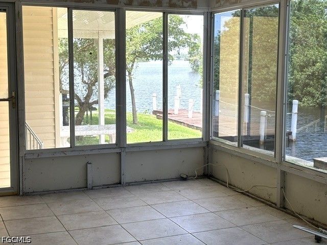 350 Shoreland DR, Fort Myers, FL 33905
