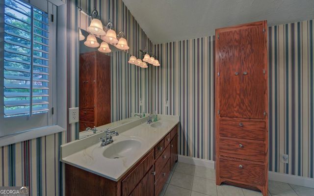 1858 Pinecrest Road, Gainesville, GA 30501