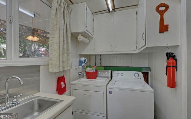 1858 Pinecrest Road, Gainesville, GA 30501