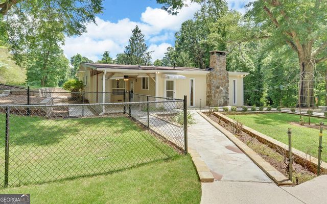 1858 Pinecrest Road, Gainesville, GA 30501