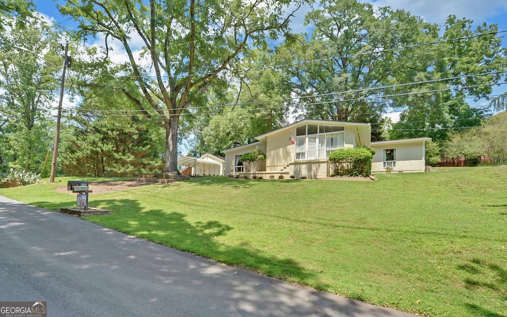 1858 Pinecrest Road, Gainesville, GA 30501