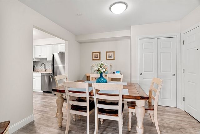 26 Randolph Dr 26, Tewksbury, MA 01876