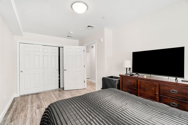 26 Randolph Dr 26, Tewksbury, MA 01876