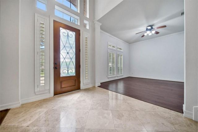 6811 Colonade Trail, Sugar Land, TX 77479