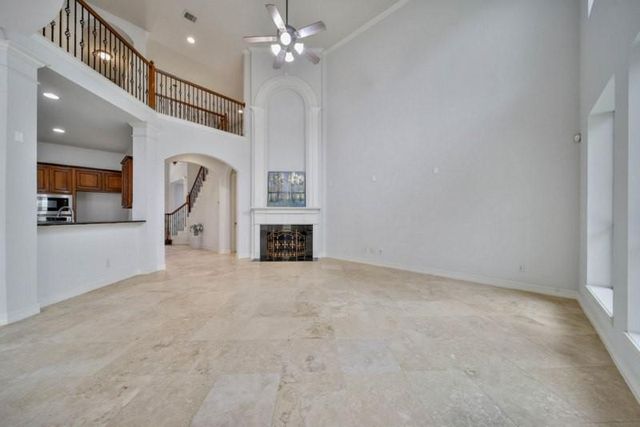 6811 Colonade Trail, Sugar Land, TX 77479