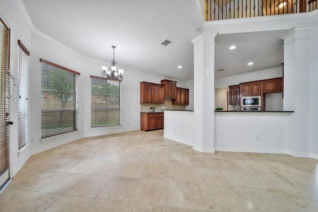 6811 Colonade Trail, Sugar Land, TX 77479