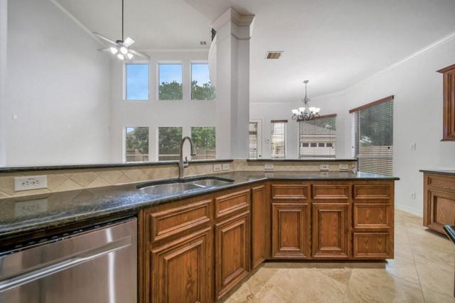 6811 Colonade Trail, Sugar Land, TX 77479